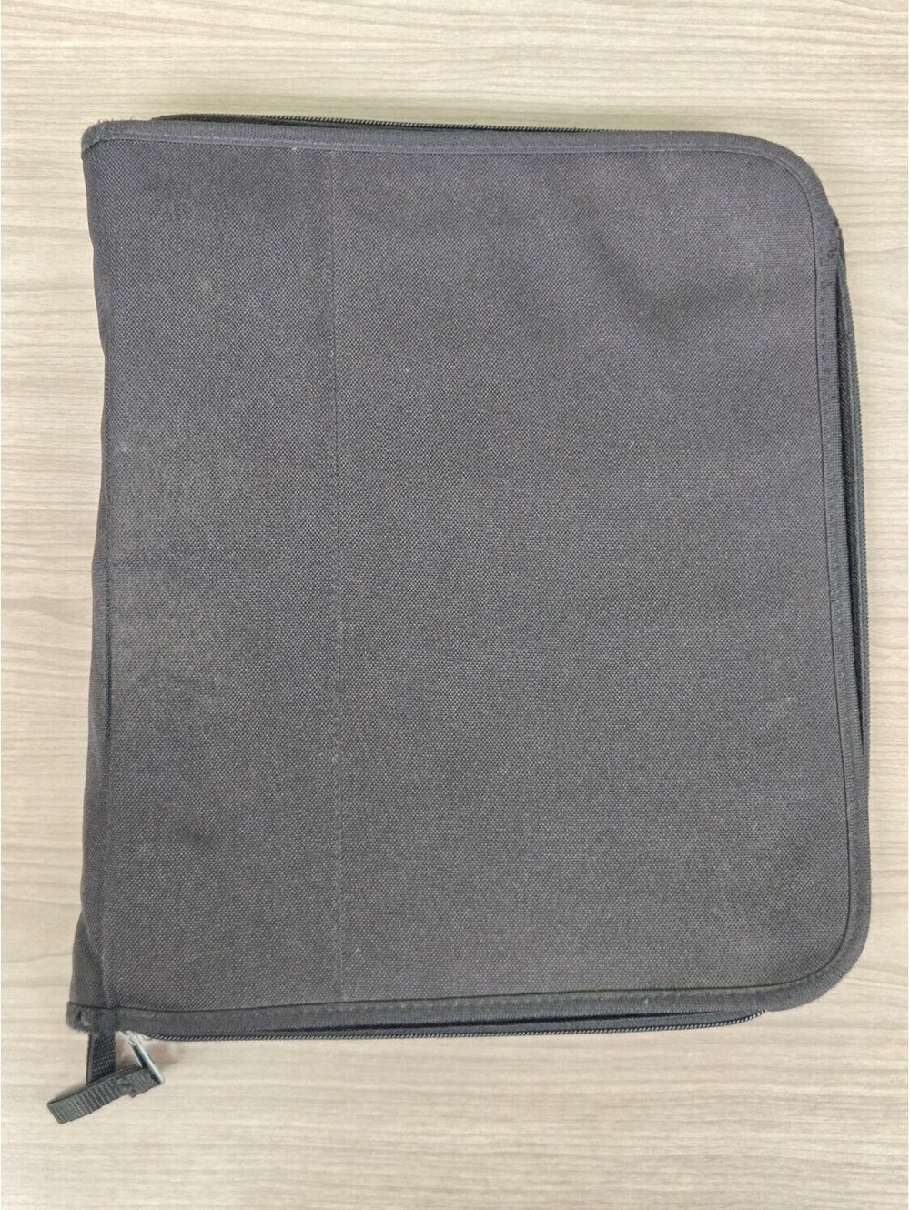 American Studio 3944/M1418 Zippered 3-ring Binder Portfolio 14.5 X 11.5 In Black